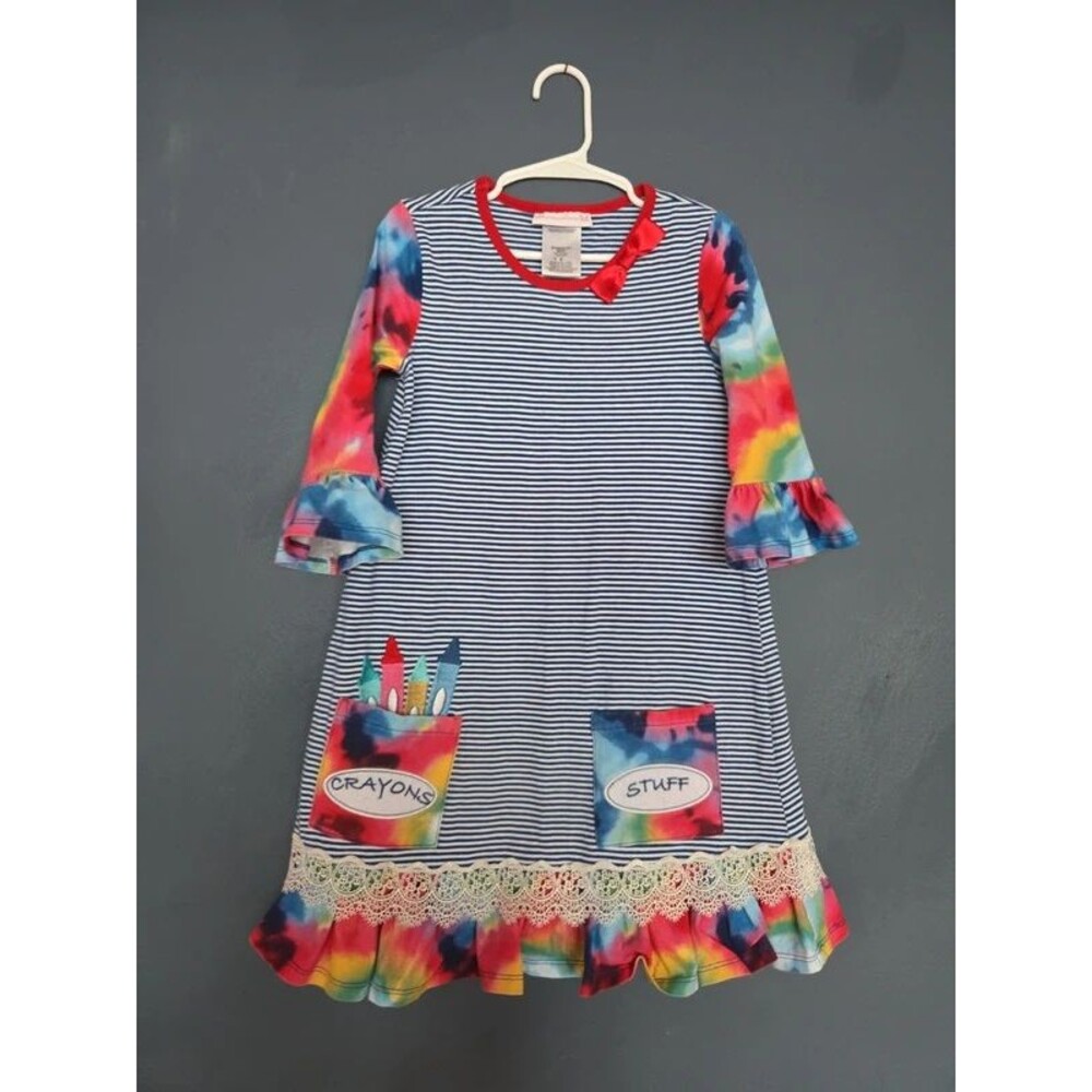 Girls school dress - crayons - pictures